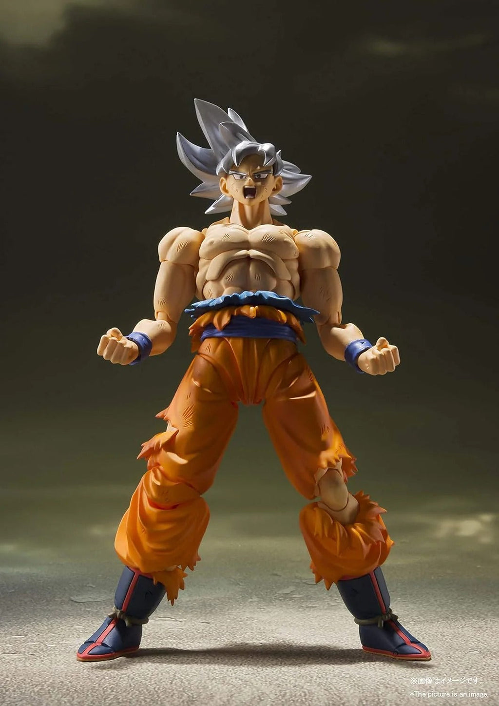 Premium Goku Ultra Instinct | Action Figure